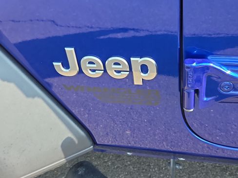 Used 2018 Jeep Wrangler Unlimited Sport AWD/4WD image 15