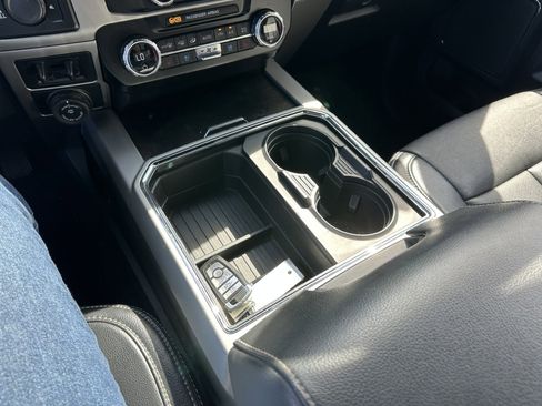 Certified 2022 Ford F250 Lariat w/ Lariat Ultimate Package image 15