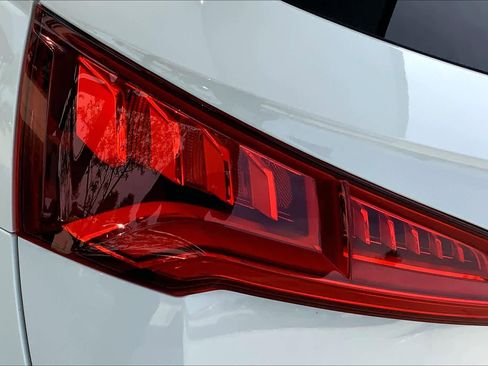 Used 2019 Audi Q5 2.0T Premium Plus w/ Premium Plus Package image 27