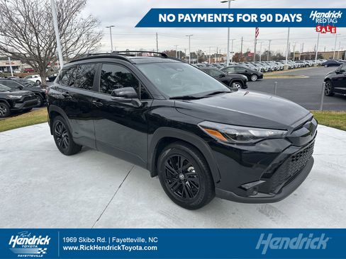 Certified 2024 Toyota Corolla Cross SE image 1