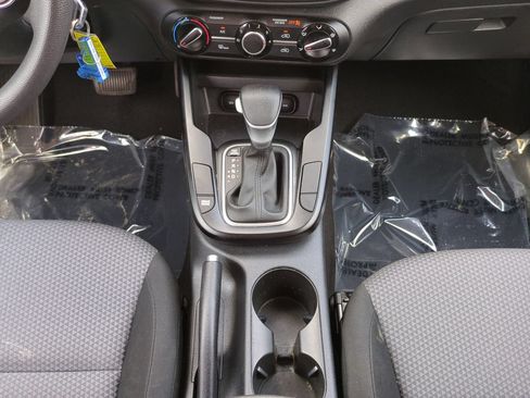 Certified 2022 Kia Soul LX w/ Technology Package FWD image 19