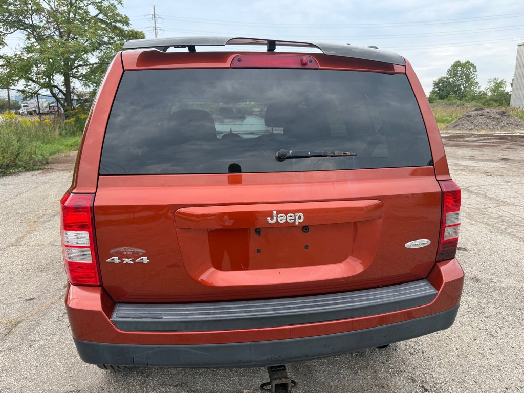 Used 2012 Jeep Patriot Latitude AWD/4WD image 4