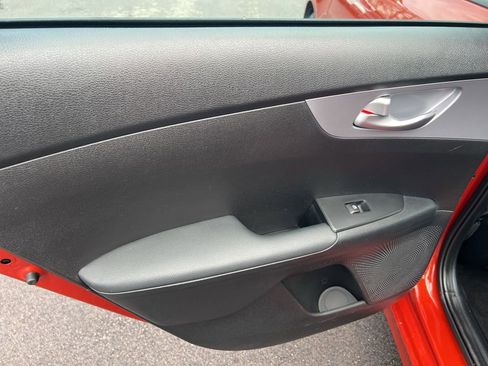 Certified 2023 Kia Forte LXS image 10