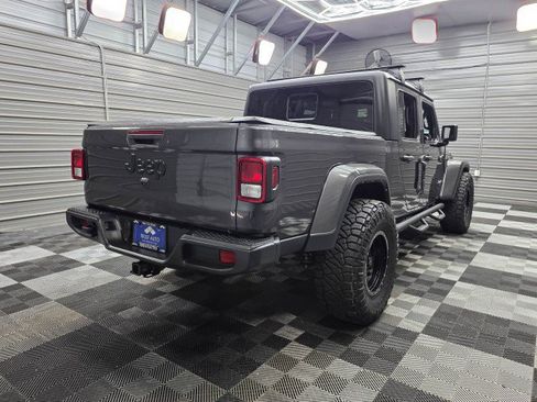 Used 2023 Jeep Gladiator Sport AWD/4WD image 5
