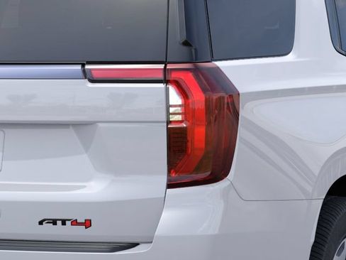 New 2026 GMC Yukon AT4 Ultimate AWD/4WD image 11