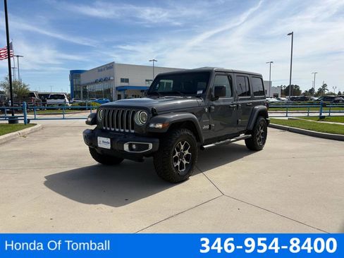Used 2018 Jeep Wrangler Unlimited Sahara AWD/4WD image 1