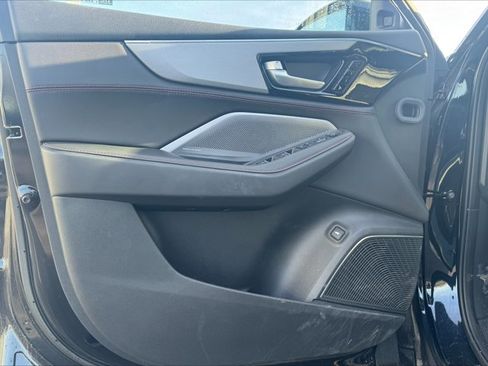 Used 2025 Acura MDX A-Spec image 9