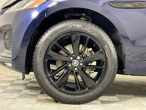 New 2025 Jaguar F-PACE R-Dynamic S image 9