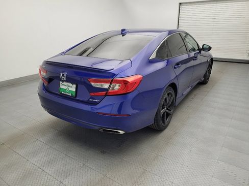 Used 2018 Honda Accord Sport image 9
