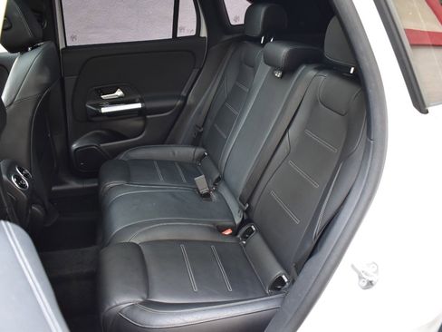 Used 2021 Mercedes-Benz GLA 35 AMG 4MATIC w/ Premium Package image 17
