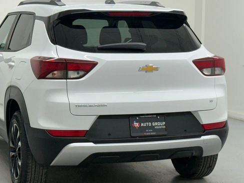 Used 2021 Chevrolet TrailBlazer LT w/ Premium Seating Package image 46