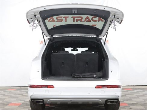 Used 2018 Audi Q7 3.0T Premium Plus AWD/4WD image 6
