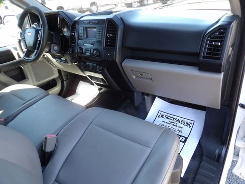 Used 2019 Ford F150 XL w/ Equipment Group 101A Mid AWD/4WD image 42