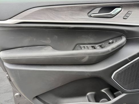 New 2026 Jeep Grand Cherokee Limited image 11