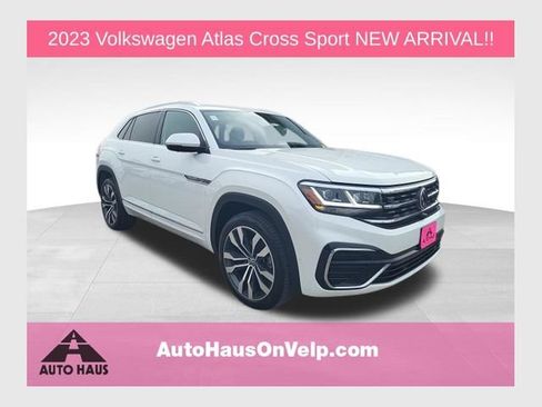 Used 2023 Volkswagen Atlas Cross Sport SEL Premium R-Line AWD/4WD image 1
