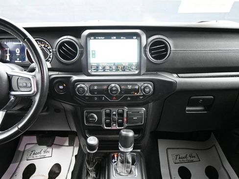 Used 2022 Jeep Gladiator Overland w/ Popular Equipment Package AWD/4WD image 19