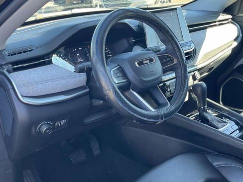 Used 2022 Jeep Compass Latitude image 12