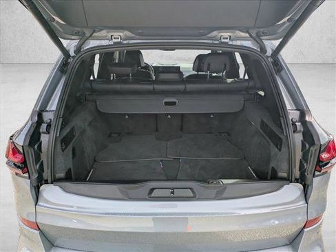 Used 2025 BMW X5 xDrive40i w/ M Sport Package AWD/4WD image 6