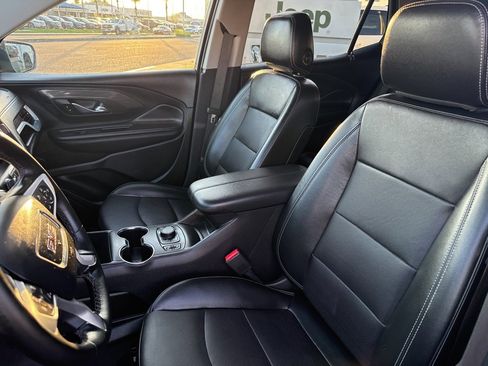 Used 2023 GMC Terrain SLT w/ Infotainment Package II image 18
