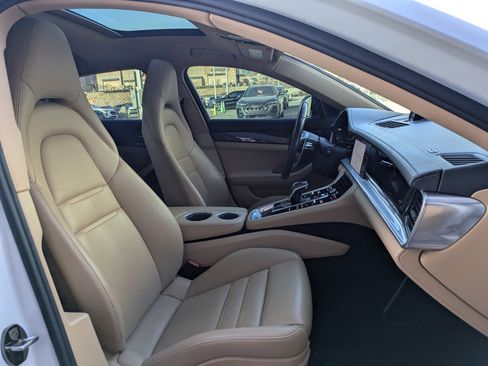 Used 2018 Porsche Panamera image 28