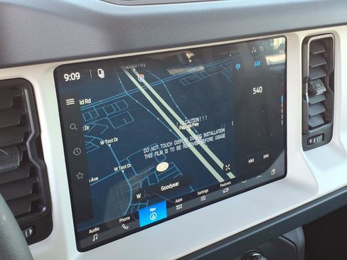 New 2026 Ford Bronco Heritage Edition image 9