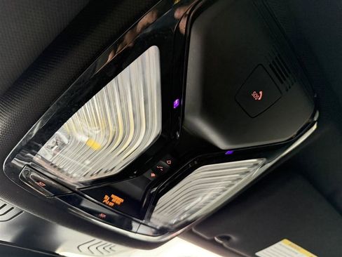 Used 2018 BMW 530i xDrive image 28