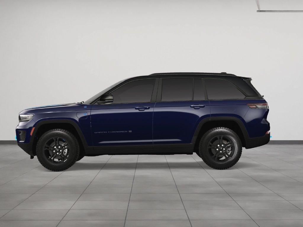 New 2024 Jeep Grand Cherokee Trailhawk w/ Advanced Protech Group II AWD/4WD image 3