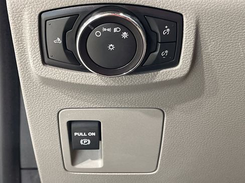 Used 2018 Ford F150 XL w/ Equipment Group 101A Mid AWD/4WD image 23