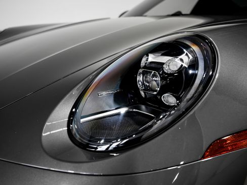 Used 2024 Porsche 911 Carrera S RWD image 33