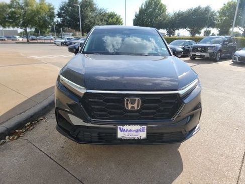 Used 2025 Honda CR-V EX image 2