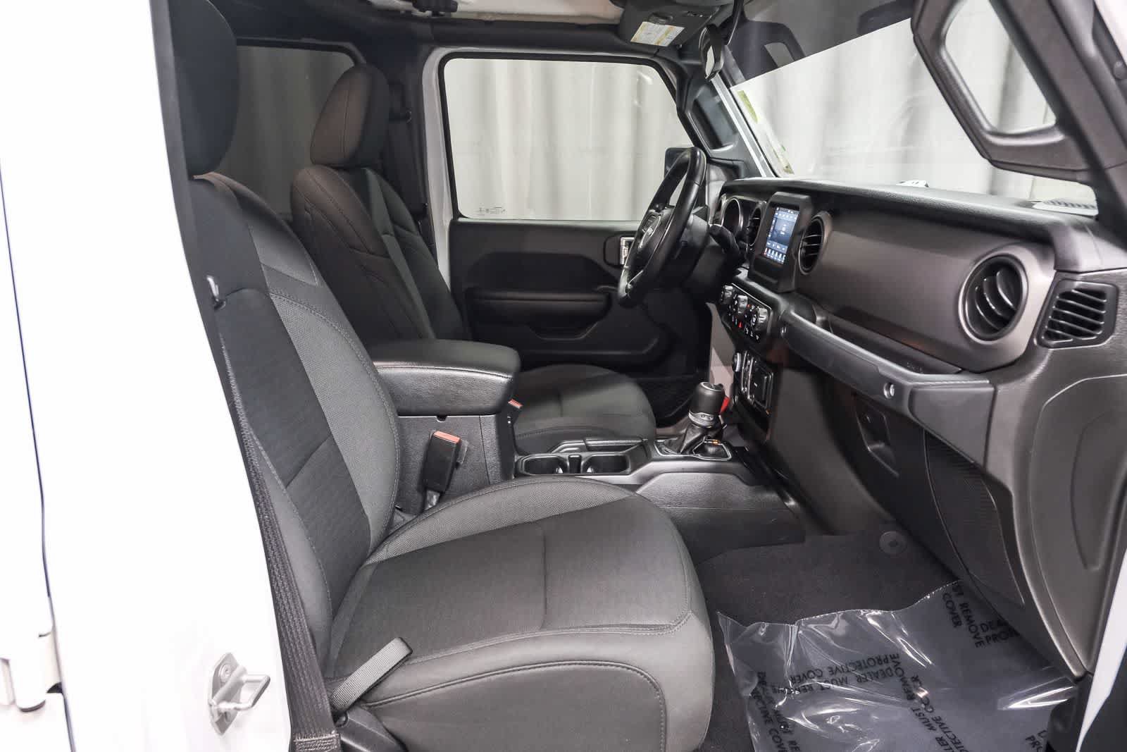 Used 2021 Jeep Gladiator Sport AWD/4WD image 18