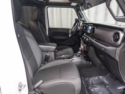 Used 2021 Jeep Gladiator Sport AWD/4WD image 18