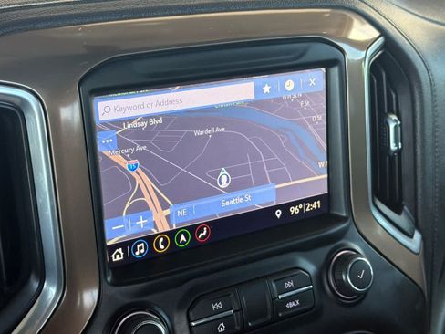 Used 2019 Chevrolet Silverado 1500 High Country AWD/4WD image 18