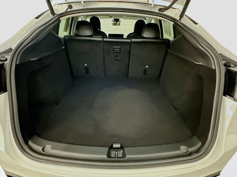 Used 2023 Tesla Model Y Long Range image 31