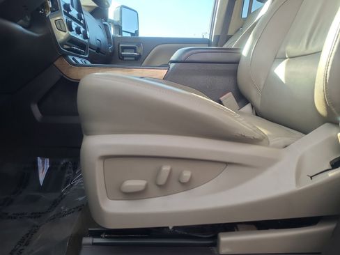 Used 2018 Chevrolet Silverado 1500 LTZ w/ Max Trailering Package image 14