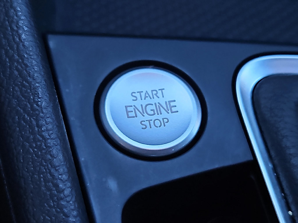 Certified 2026 Volkswagen Jetta SEL FWD image 18