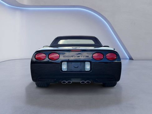 Used 2002 Chevrolet Corvette Convertible w/ Preferred Equipment Group2 RWD image 4