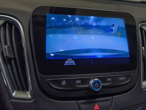 Used 2019 Chevrolet Malibu LT image 22