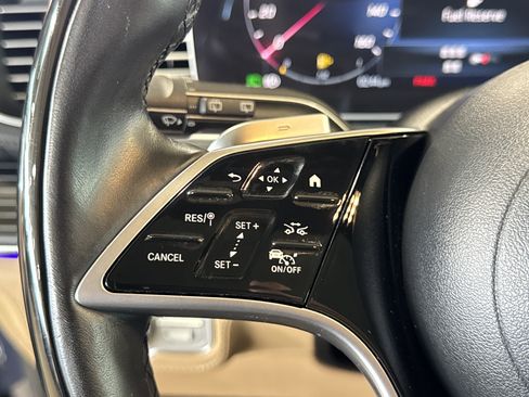 Used 2024 Mercedes-Benz GLS 580 4MATIC image 23