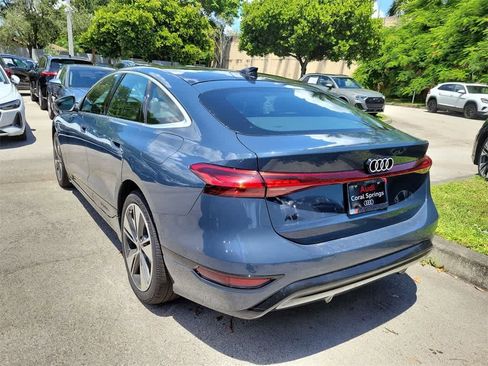 New 2025 Audi A8 L 3.0T image 4