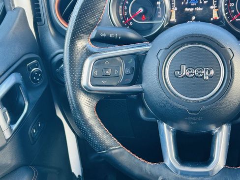 Used 2022 Jeep Gladiator Mojave w/ LED Lighting Group image 13