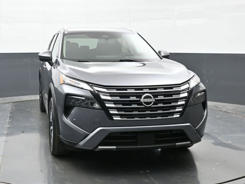 Used 2024 Nissan Rogue SL image 7