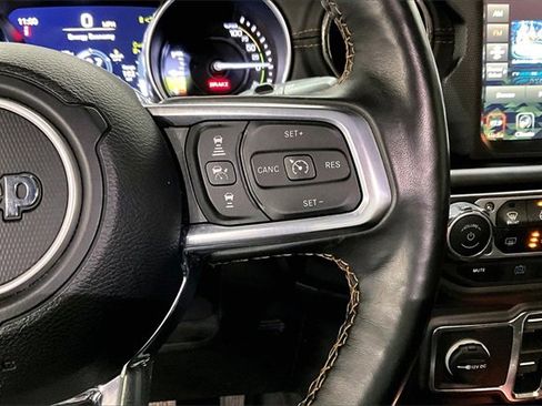 Used 2021 Jeep Wrangler Unlimited Sahara image 19