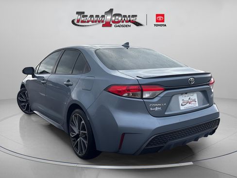 Used 2020 Toyota Corolla SE image 2