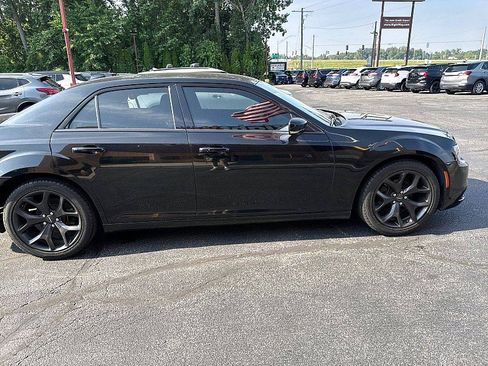 Used 2021 Chrysler 300 S RWD image 6