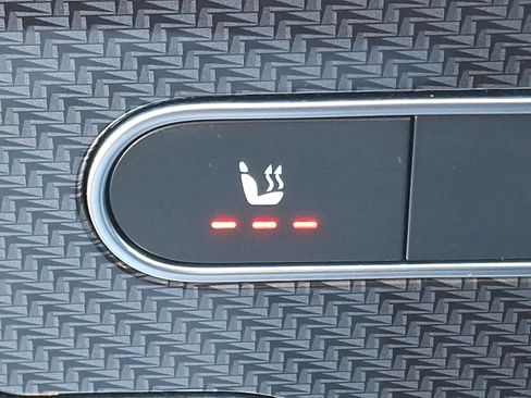 Certified 2023 Mercedes-Benz GLB 250 GLB 250 image 27