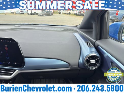 Used 2024 Chevrolet Equinox EV LT AWD/4WD image 24