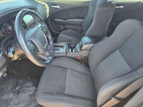 Used 2019 Dodge Charger GT w/ Blacktop Package RWD image 17