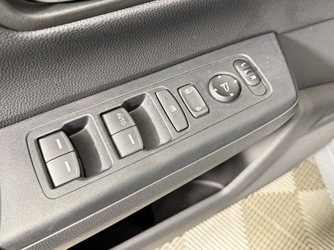 Used 2025 Honda CR-V LX image 19