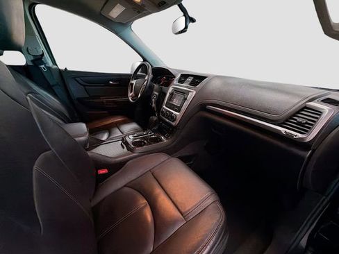 Used 2016 GMC Acadia SLT image 23